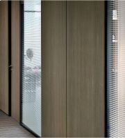 Cloison multi volume vitre avec store et module plein joints creux